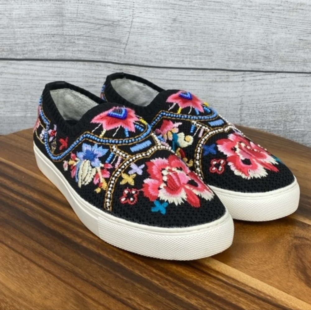 Johnny Was 8.5 Festival Floral Embroidered Slip-On Shoes - Picture 2 of 7